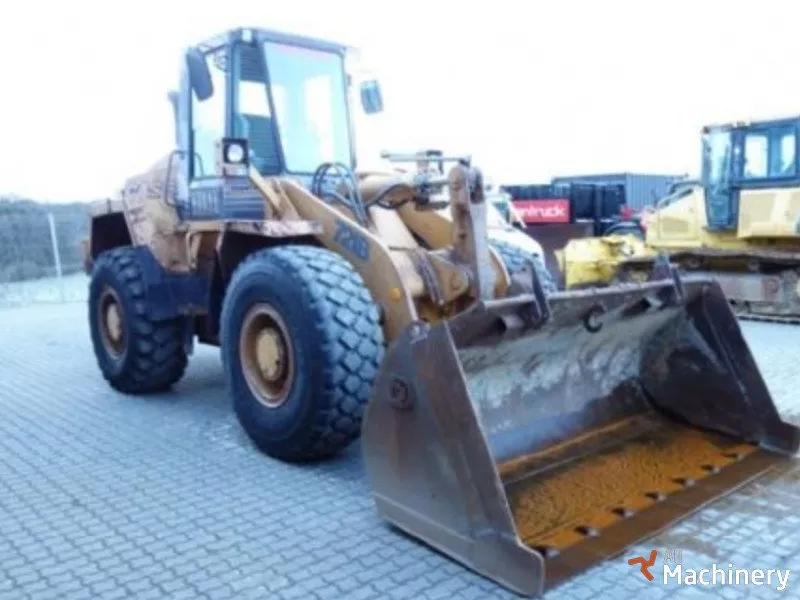 CASE 721B Front-end loaders (1996 year) #1014