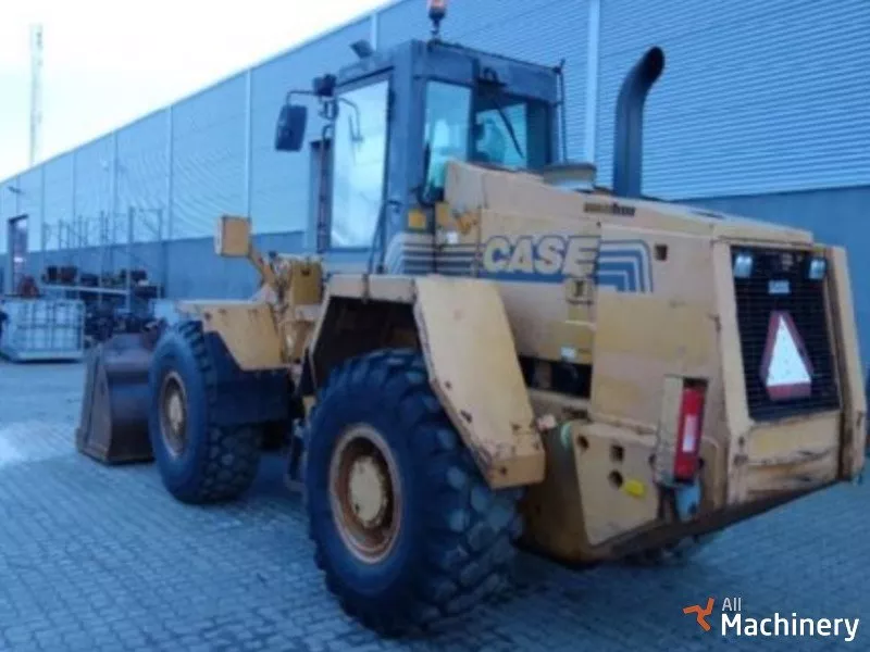 CASE 721B Front-end loaders (1996 year) #1014