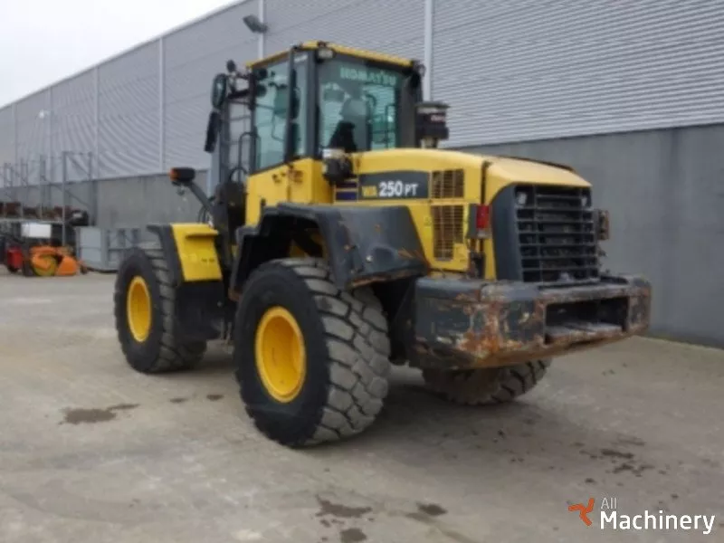 KOMATSU WA250PT-5 Front-end loaders (2005 year) #1015