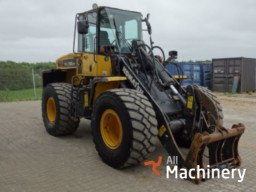 KOMATSU WA250PT-5 Front-end loaders #1015