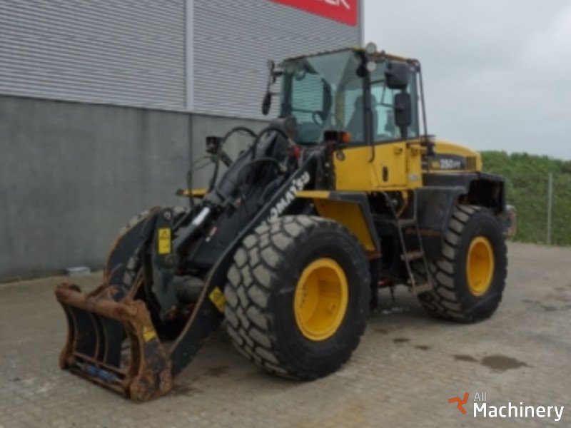 KOMATSU WA250PT-5 Front-end loaders #1015