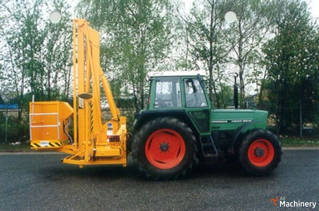Custers Tractormounted aerial work platform SPS Truck mounted working