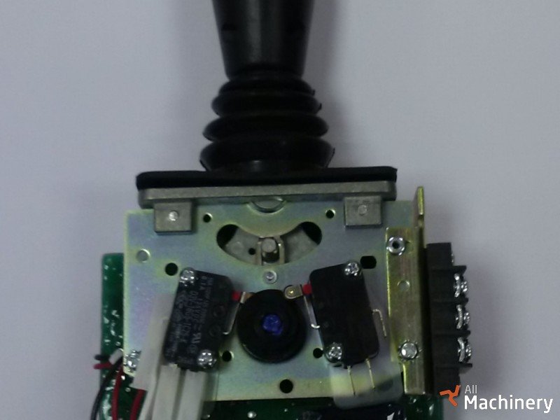 GROVE EMS4M10203  Working platform electrics #1045