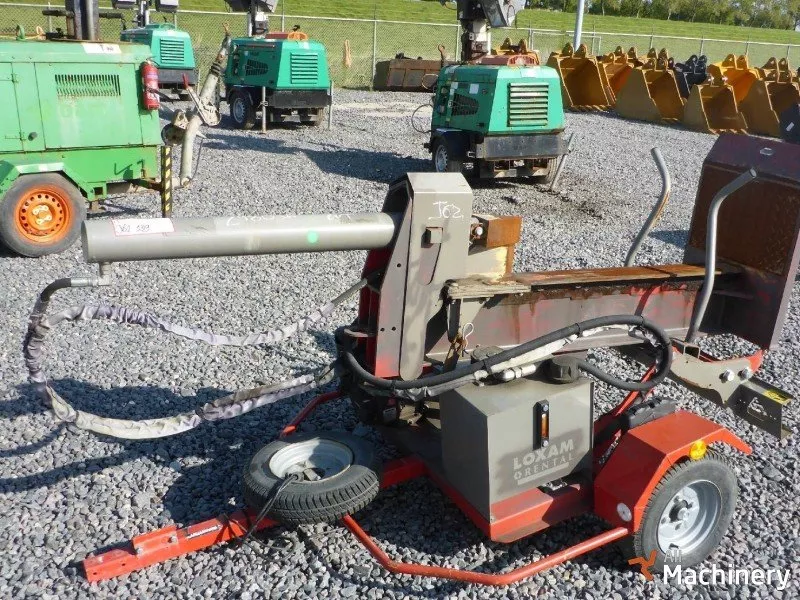TOW BEHIND  Log Splitter Wood splitters (2000 year) #1079