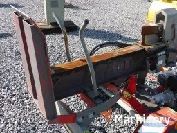TOW BEHIND  Log Splitter Wood splitters (2000 year) #1079