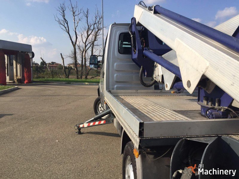 IVECO DAILY Truck mounted working platforms #1082