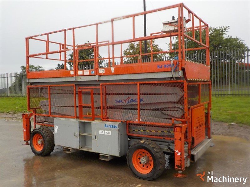 SKYJACK SJ9250 Scissor lifts #1143