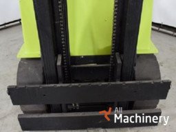 CLARK EM25S Forklifts #1173