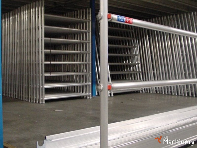 CUSTERS Custers Mobile scaffolds #1191