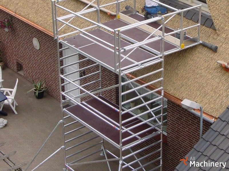 CUSTERS  Aluminium dormer scaffold Mason`s scaffolding #1196
