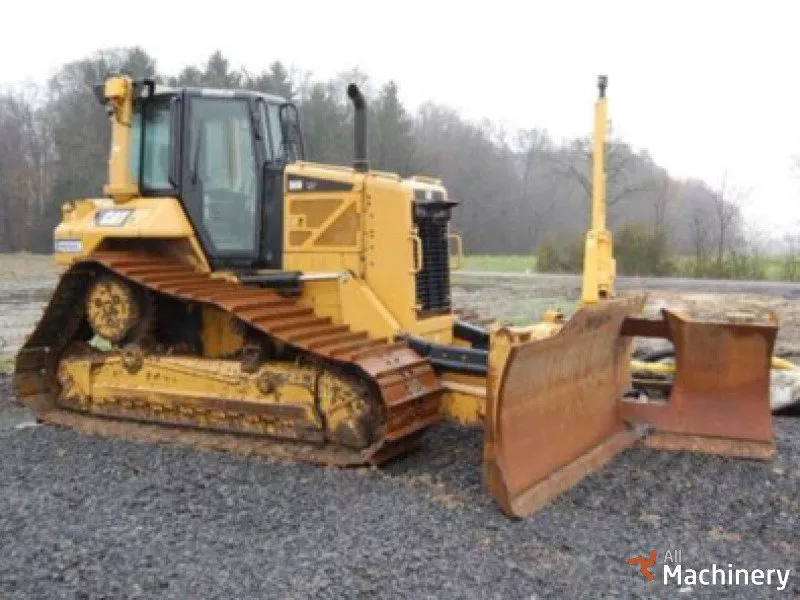 CATERPILLAR D6N LGP  Bulldozers (2015 year) #1297