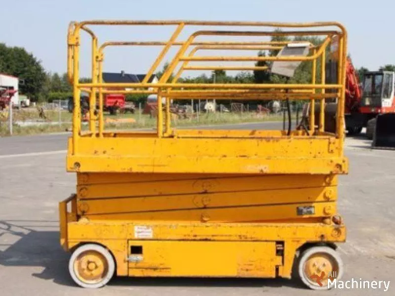 UPRIGHT X26 Scissor lifts (2000 year) #1307