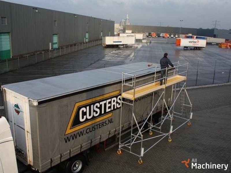 CUSTERS Custers Mobile scaffolds #1328