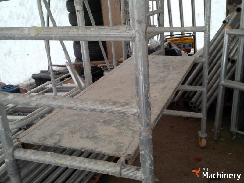 CUSTERS Custers Mobile scaffolds #1333