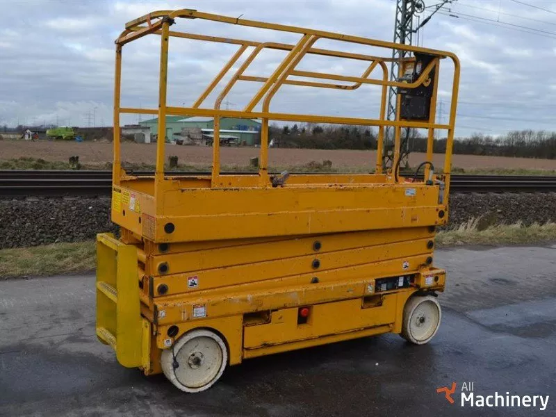 HAULOTTE Compact 10N Scissor lifts (2007 year) #1542