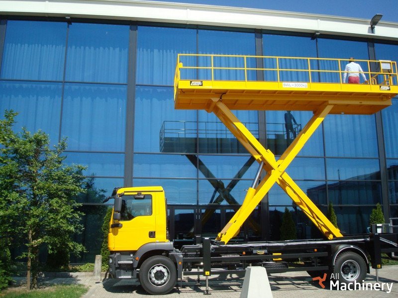 CUSTERS Vehicle-mounted scissor lift  Scissor lifts #1605