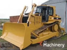 CATERPILLAR D6  Bulldozers (2014 year) #1657