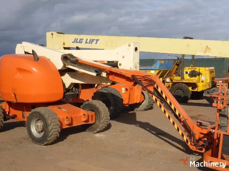 JLG 450AJ Articulated boom lifts (2001 year) #1699