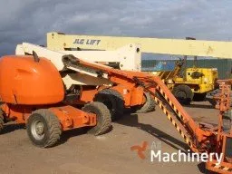 JLG 450AJ Articulated boom lifts (2001 year) #1699