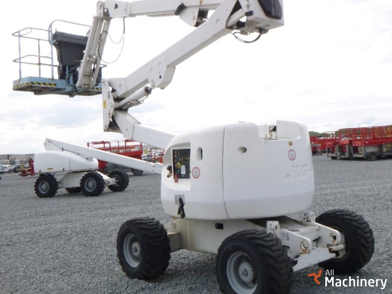 JLG 450AJ Articulated boom lifts #1700