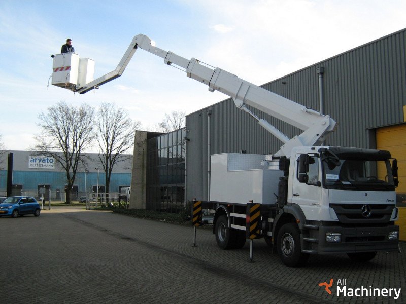 Custers Taurus 300-22 Truck mounted working platforms #1707