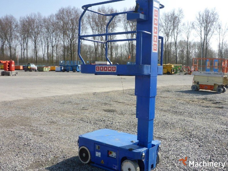 UPRIGHT TM12 Vertical mast lifts #177
