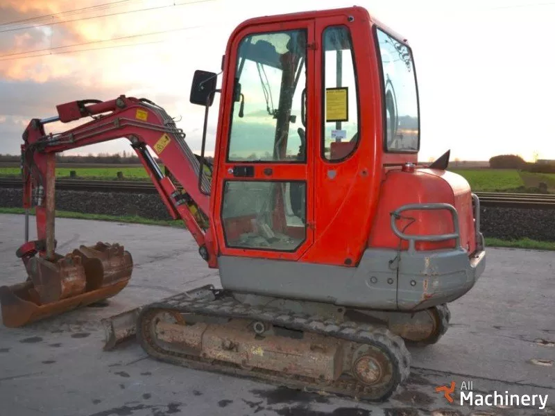 YANMAR B25VA Mini excavators 1-7 t. (2010 year) #1849