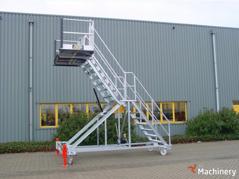 CUSTERS Custers Aviation scaffolds #191