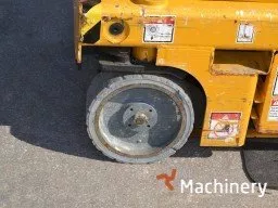 HAULOTTE Optimum 8 Scissor lifts (2007 year) #201