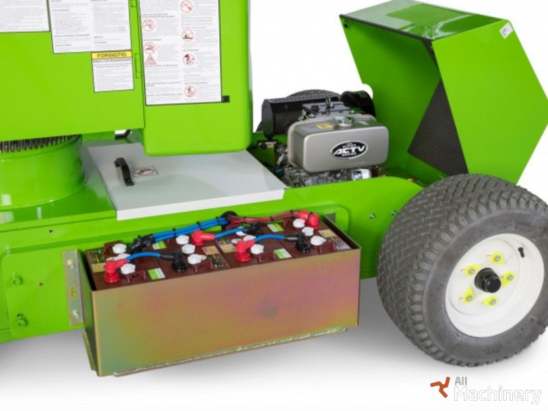 NIFTYLIFT 12 Narrow (HR12N) self-propelled boom lift Trailer mounted working platforms #2025