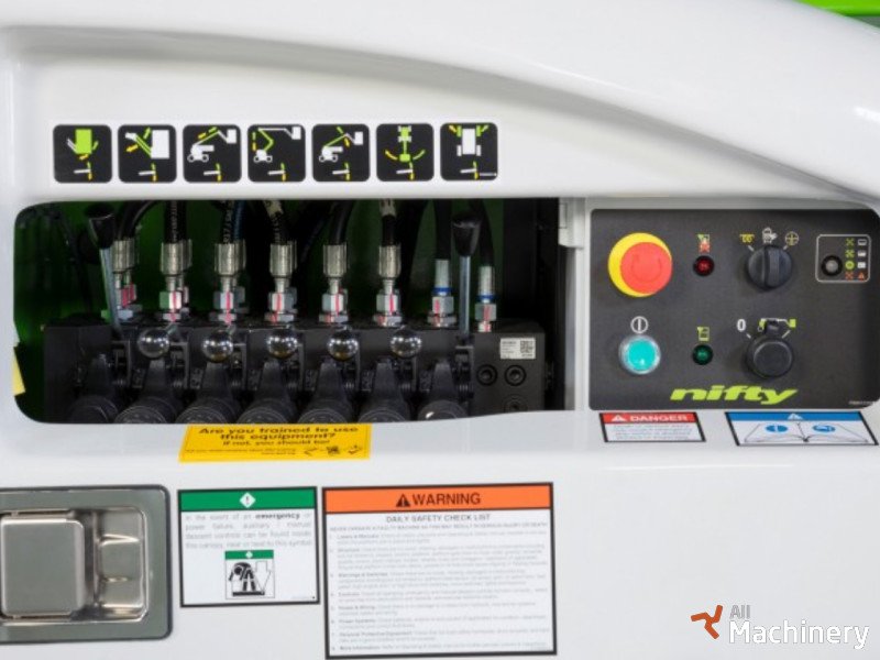 NIFTYLIFT HR15N Trailer mounted working platforms #2028