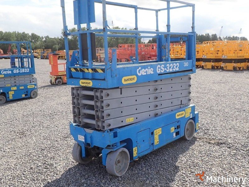 GENIE GS3232 Scissor lifts (2007 year) #2135