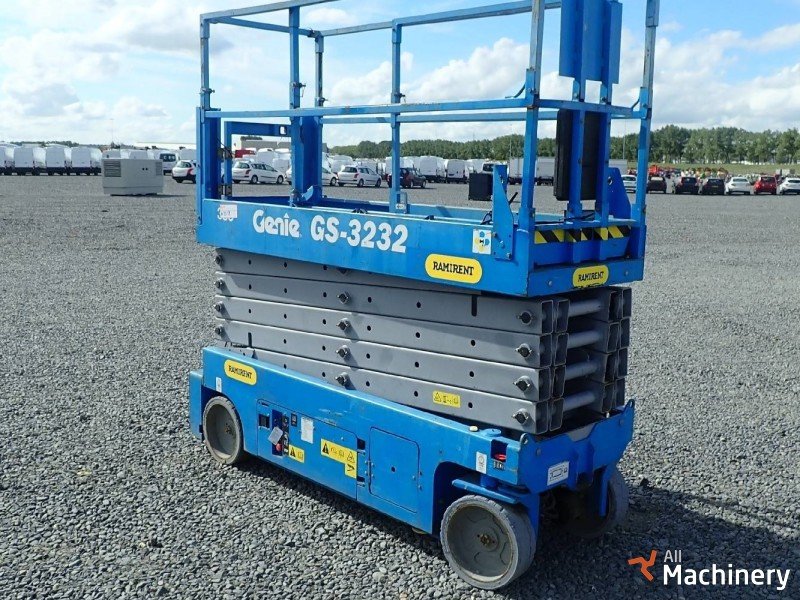 GENIE GS3232 Scissor lifts (2007 year) #2135