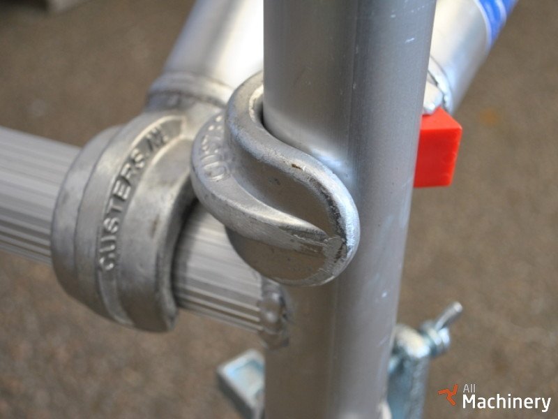 CUSTERS Pastoliai Mobile scaffolds #293