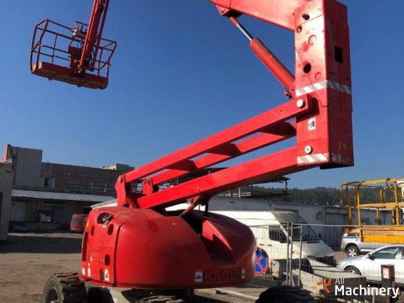 HAULOTTE alkuninio keltuvo nuoma Articulated boom lifts for rent #2976