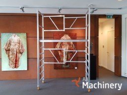 CUSTERS Foldable Mobile scaffolds #316