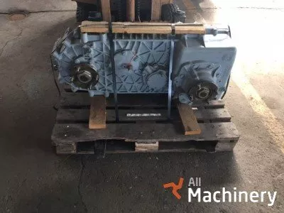 LIEBHERR LTM Crane transmission and steering parts (2010 year) #356