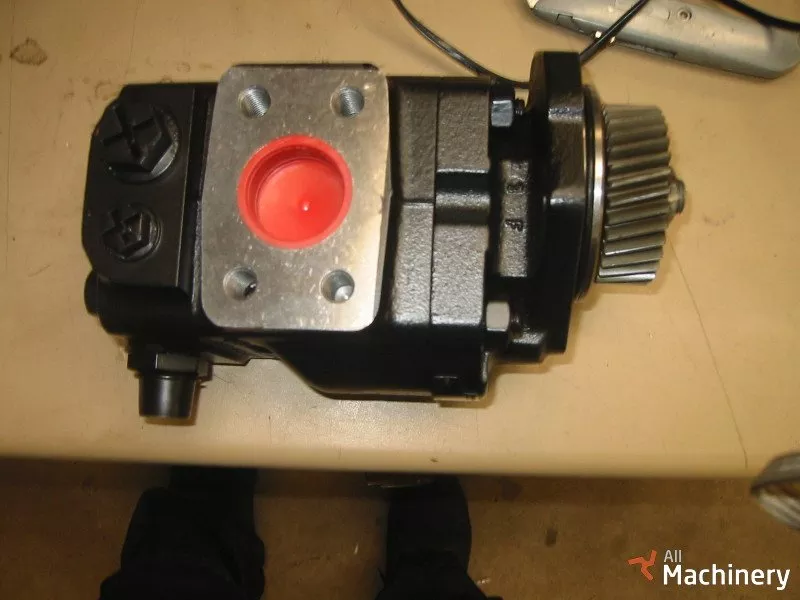 MANITOU PUMP  7029111028MAN  Loader hydraulics (2017 year) #457