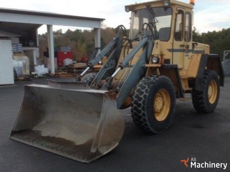 VOLVO L 50 Frontend loaders ID 53 allmachinery