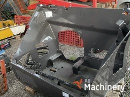 MANITOU MT932 Loader cabins and body parts #5516