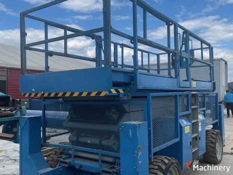 GENIE GS4390 Scissor lifts for rent (2007 year) #5518