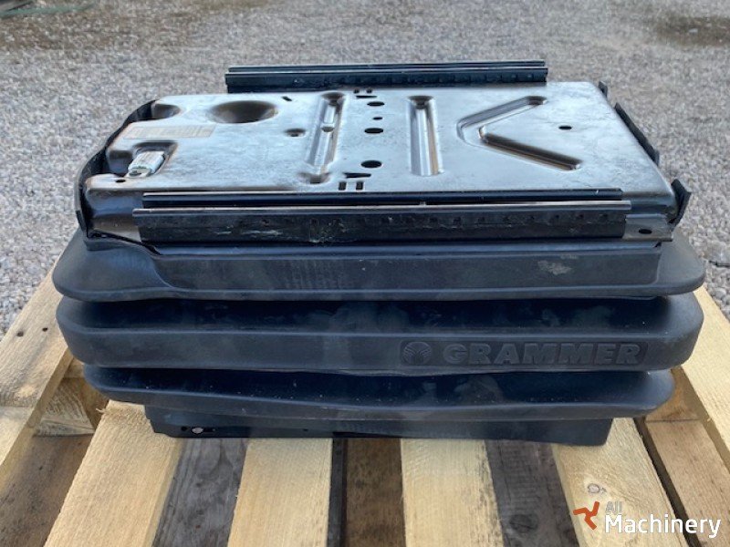 OTHER Grammer 1091402 Tractor cabin and body parts #5577