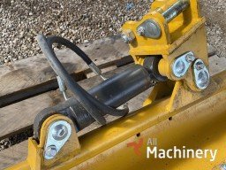 BOBCAT Leveling Bucket Other spare parts #5739