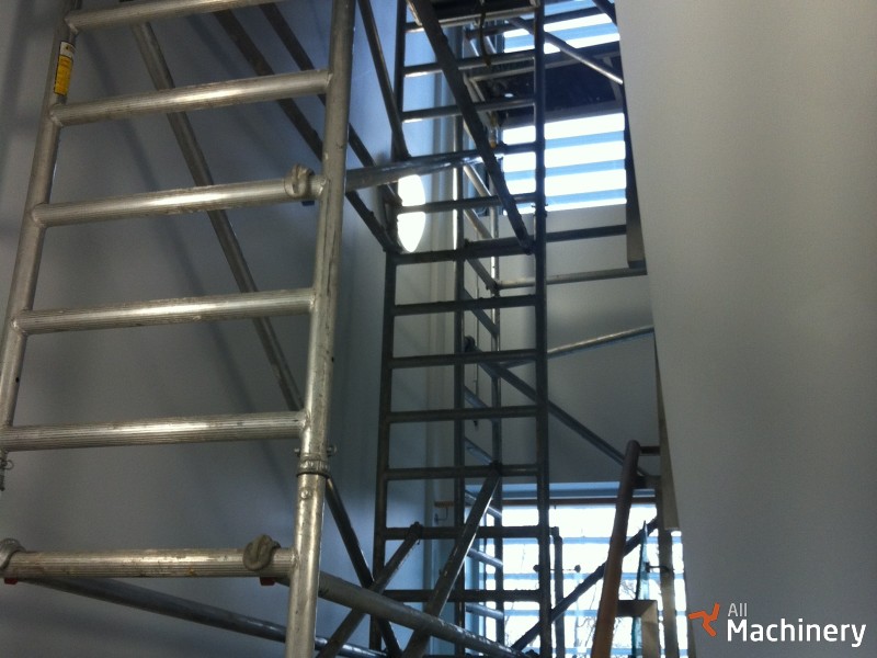CUSTERS cust1 Mobile scaffolds for rent #59