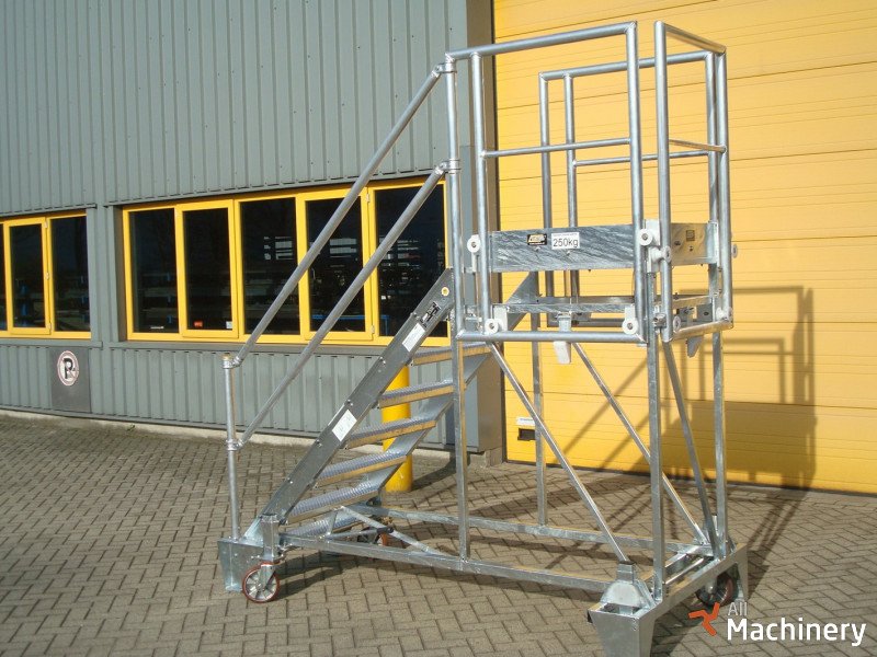 CUSTERS Custers Aviation scaffolds #603