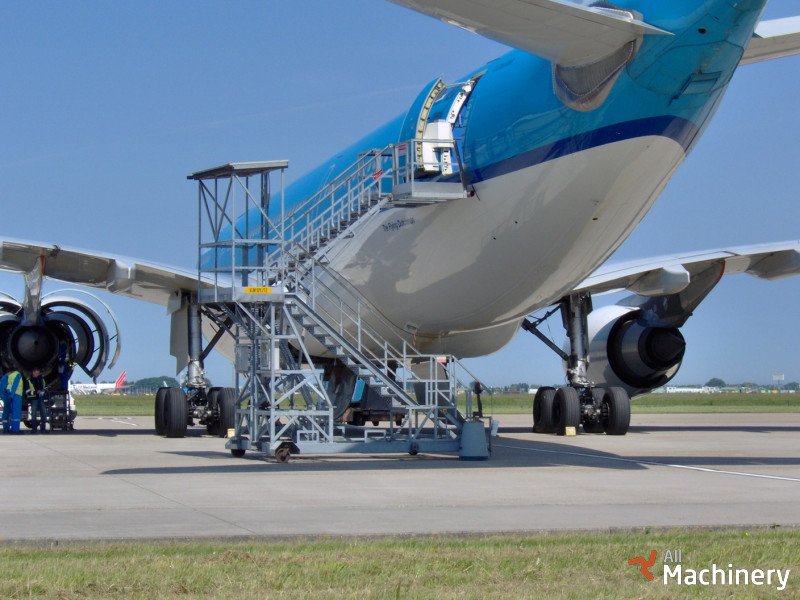 CUSTERS Custers Aviation scaffolds #609