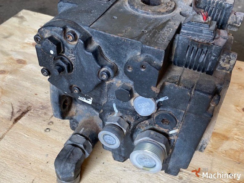 JLG 450AJ Hydraulic Pump Working platform hydraulic parts (2005 year) #6397