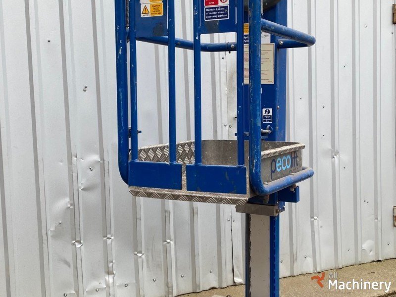 JLG Pecolift Vertical mast lifts #6411