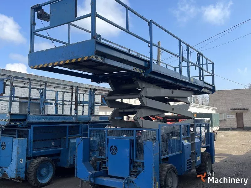 GENIE GS 4390 RT Scissor lifts (2002 year) #6481