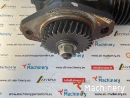 JOHN DEERE RE548558 Tractor engine and parts #6881